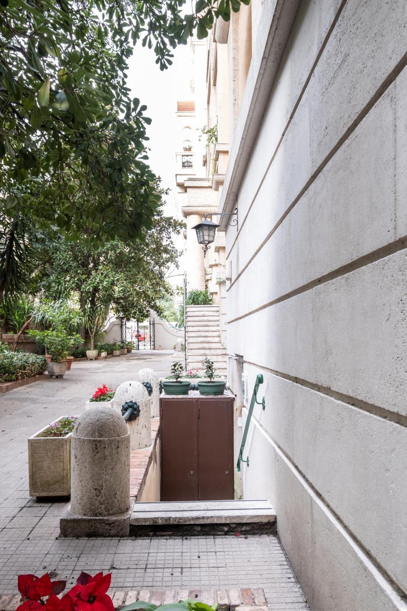 Vatican36 Guest House Рим Екстер'єр фото