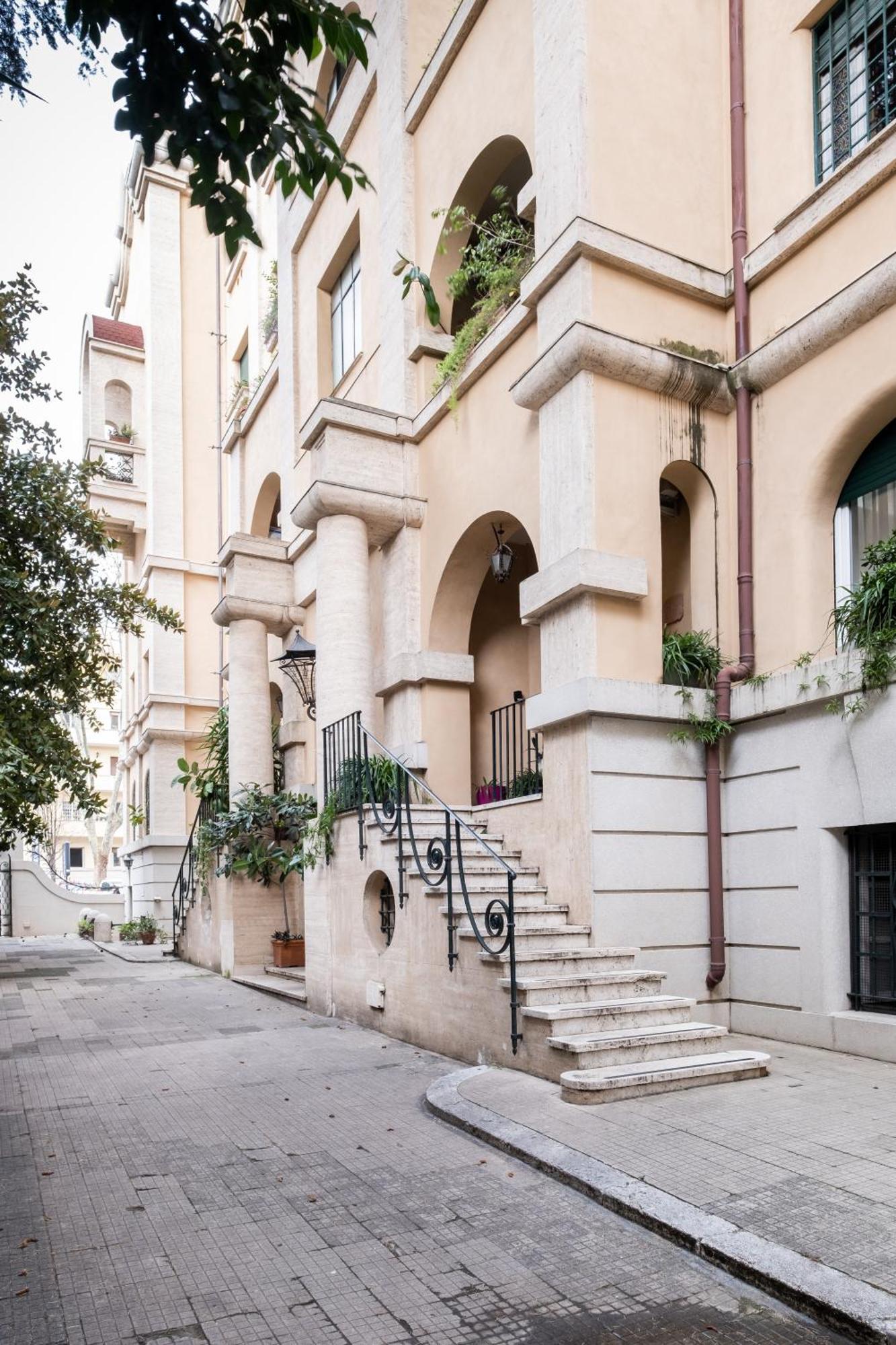 Vatican36 Guest House Рим Екстер'єр фото